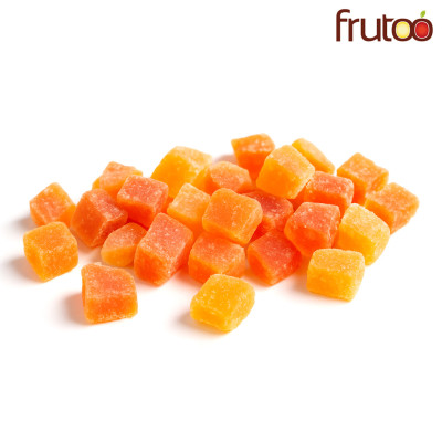 Papaya deshidratada en dados