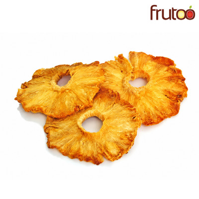 Dried organic pineapple